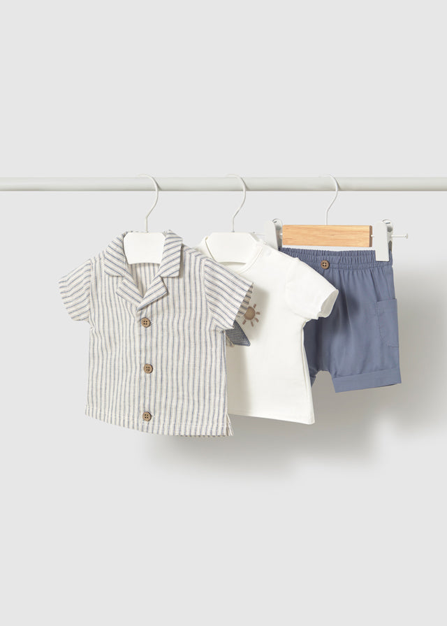 Completo con pantalone corto over e shirt