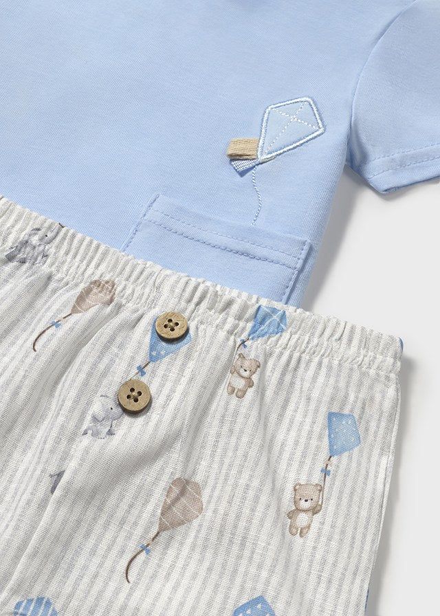 Completo con pantalone corto e maglietta