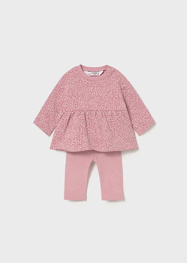 Compl.con leggings e casacca maculata