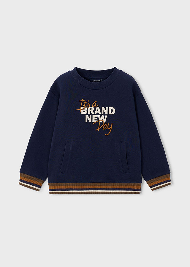 Pullover ricamato