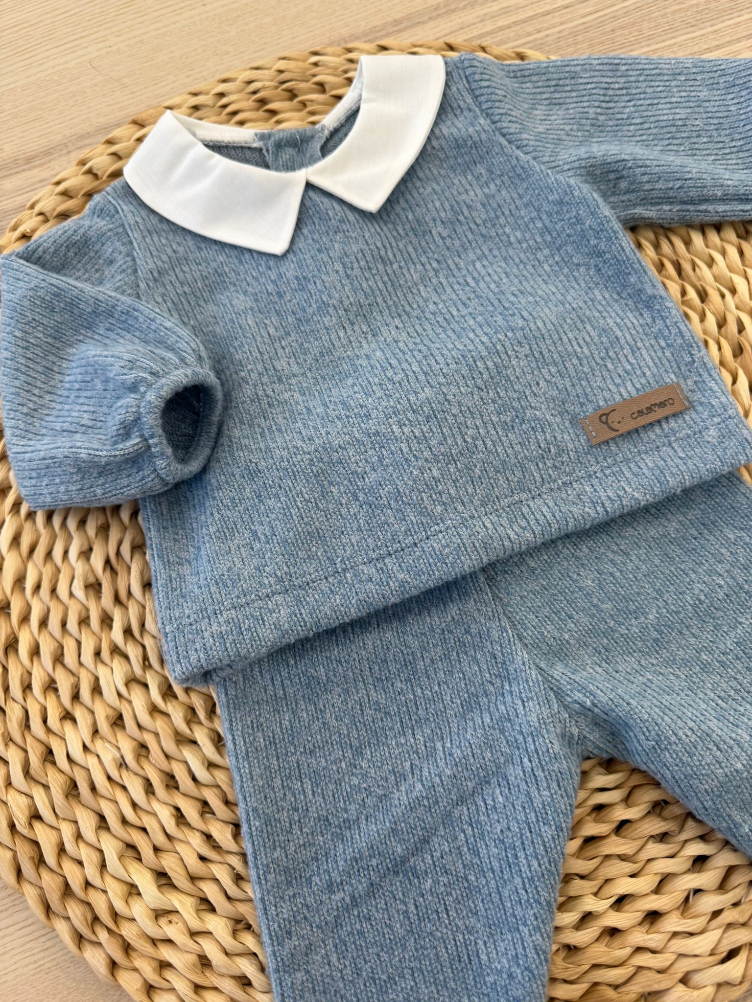 Tutina due pezzi con colletto
