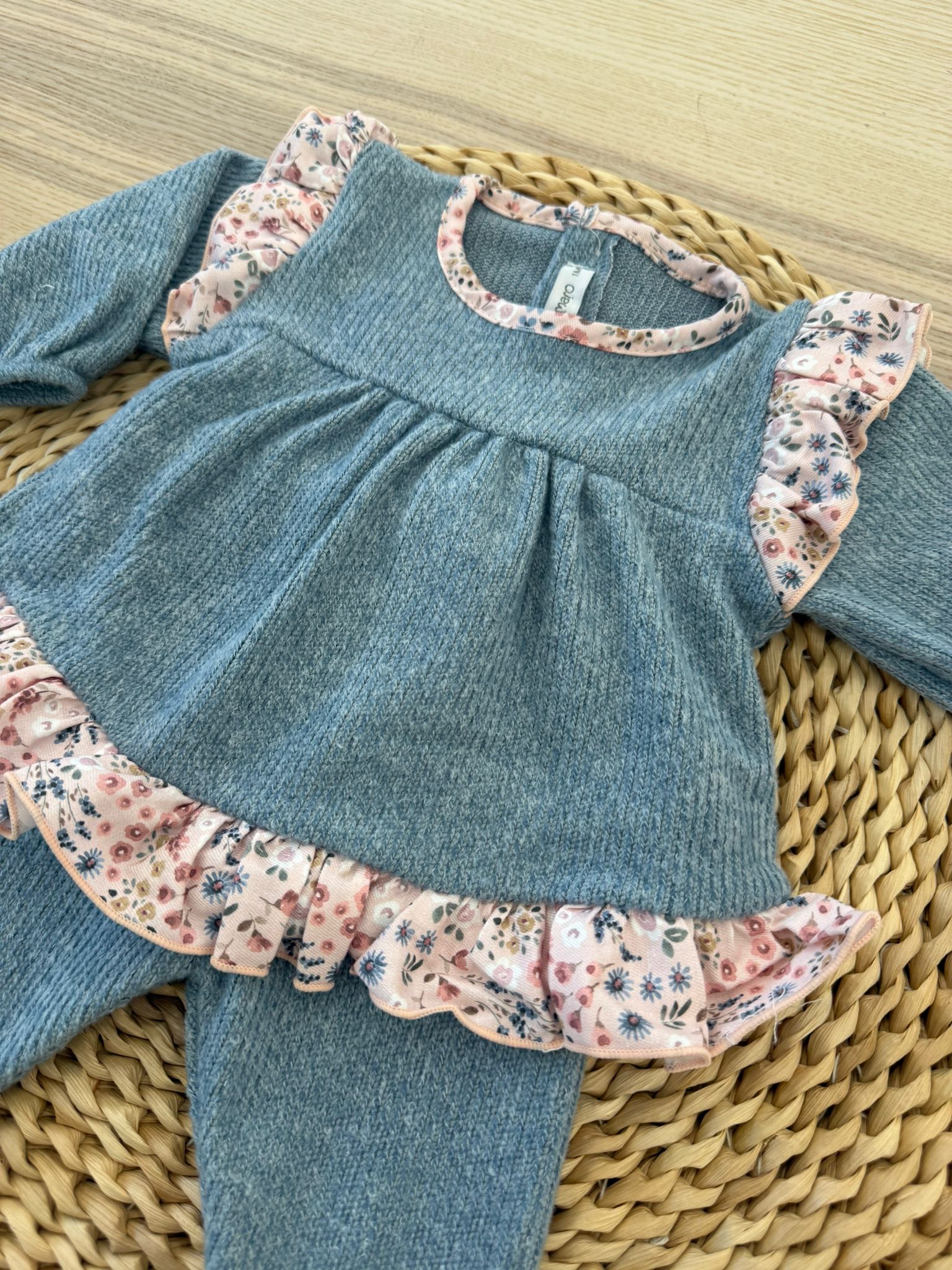 Tutina due pezzi con vollant
