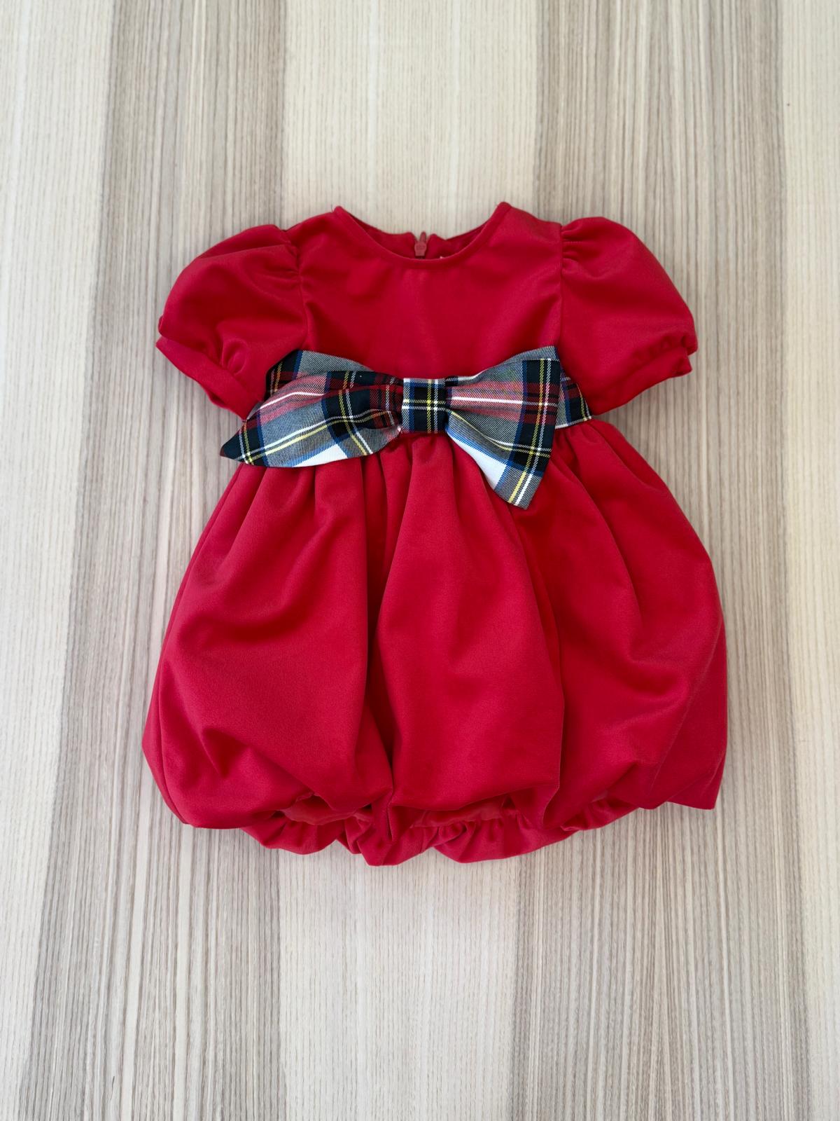 Abito a palloncino in velluto rosso e cinta  in tartan